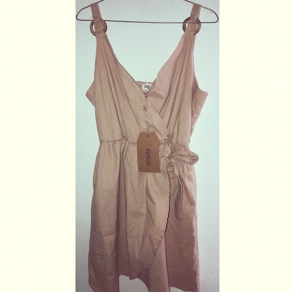 Cute Listicle Wrap Dress Size L